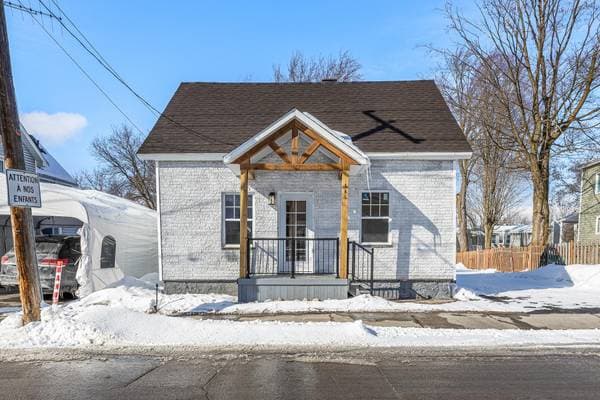 585 Rue St-Joseph, Farnham — photo 2