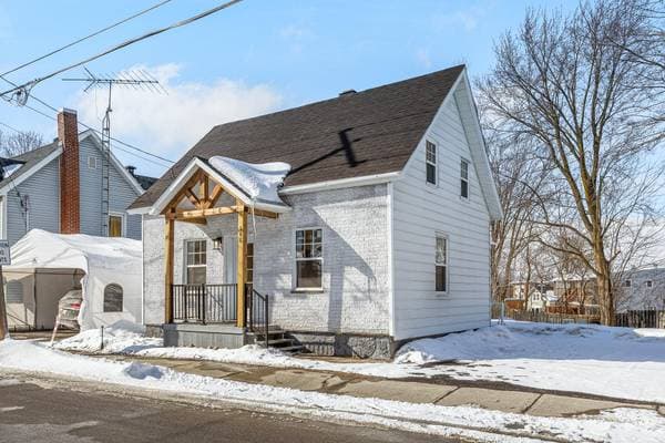 585 Rue St-Joseph, Farnham — photo 3