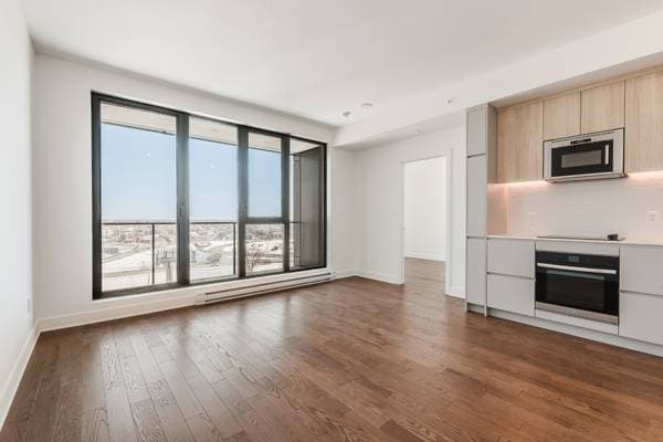200 Rue Marie-Charles-Le Moyne #1404, Longueuil (le Vieux-Longueuil) — photo 2