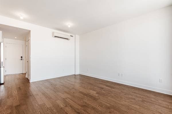 200 Rue Marie-Charles-Le Moyne #1404, Longueuil (le Vieux-Longueuil) — photo 4