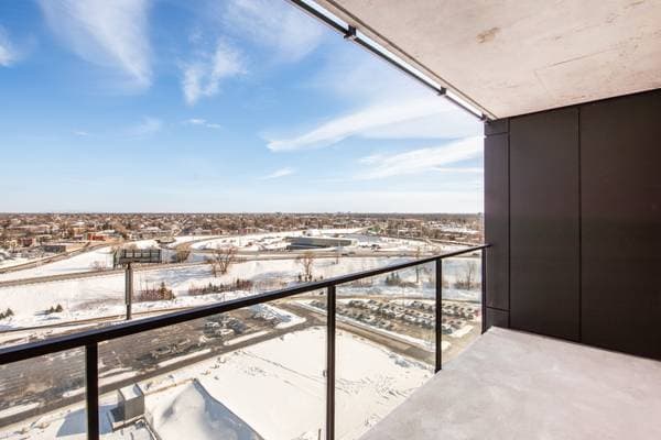 200 Rue Marie-Charles-Le Moyne #1404, Longueuil (le Vieux-Longueuil) — photo 9