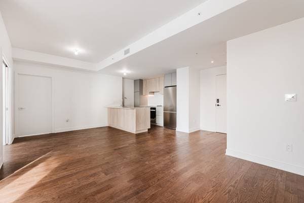200 Rue Marie-Charles-Le Moyne #1809, Longueuil (le Vieux-Longueuil) — photo 3