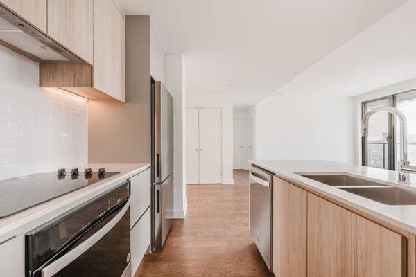 200 Rue Marie-Charles-Le Moyne #1809, Longueuil (le Vieux-Longueuil) — photo 5