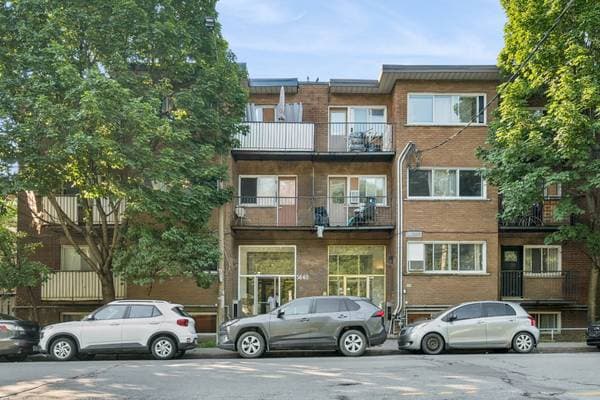 plex — 5640 Rue De Salaberry, Montréal (Ahuntsic-Cartierville)