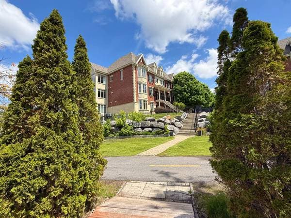 5730 Boul. Marie-Victorin, Brossard — photo 4