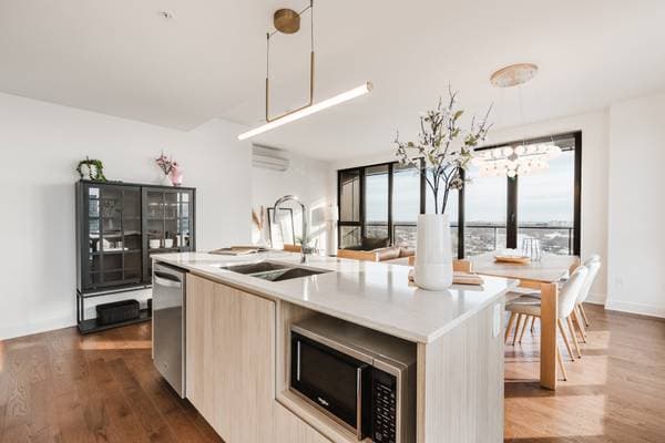 200 Rue Marie-Charles-Le Moyne #1801, Longueuil (le Vieux-Longueuil) — photo 9