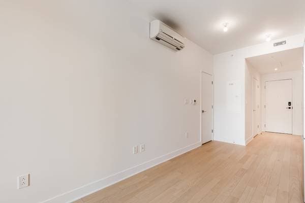 200 Rue Marie-Charles-Le Moyne #703, Longueuil (le Vieux-Longueuil) — photo 7