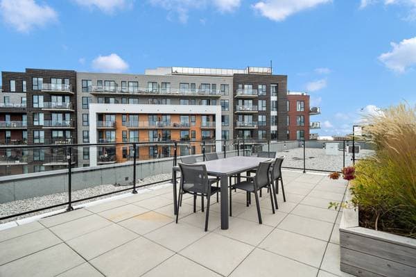 8 Av. Donegani #303, Pointe-Claire — photo 17