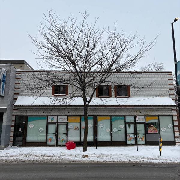 2431 -2437 Av. du Mont-Royal E., Montréal (le Plateau-Mont-Royal) — photo 1