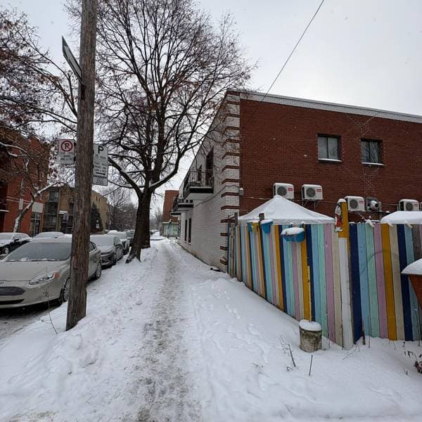 2431 -2437 Av. du Mont-Royal E., Montréal (le Plateau-Mont-Royal) — photo 7