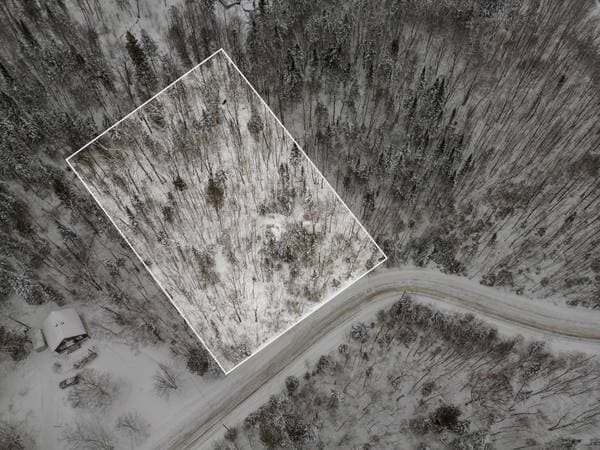 Ch. de la Source, Sainte-Lucie-des-Laurentides — photo 2