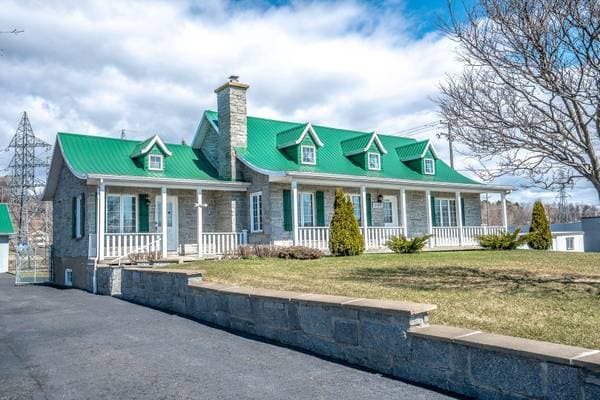 10801 Boul. Ste-Anne, Sainte-Anne-de-Beaupré — photo 1