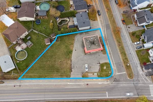 commercial — 251 Rue Hector-Lanthier, Saint-Eustache