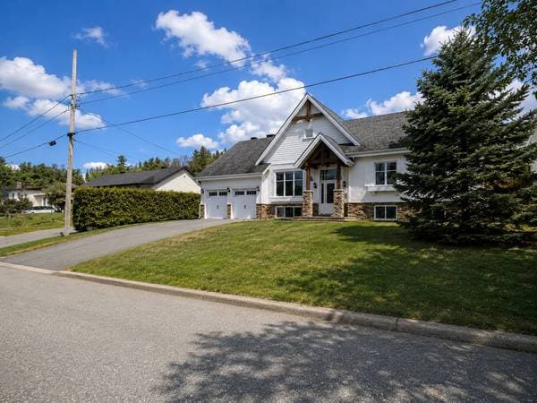 200 Rue Landry, Val-D'Or — photo 3