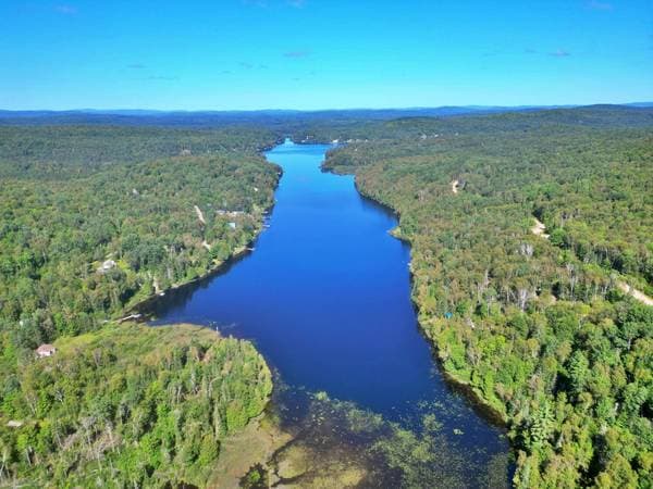 1050Z Ch. du Lac-Macaza, La Macaza — photo 2