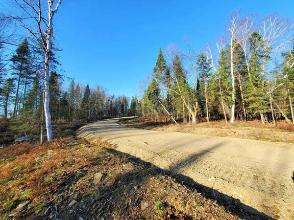 1050Z Ch. du Lac-Macaza, La Macaza — photo 12