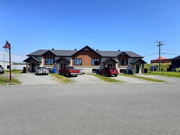1681 Crois. de la Pente-Douce, Mont-Joli — photo 2