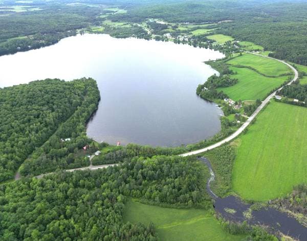 Route 311, Lac-Saint-Paul — photo 14
