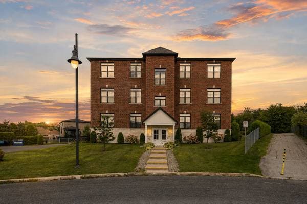 1090 -401 Rue du Moulin, Magog — photo 1
