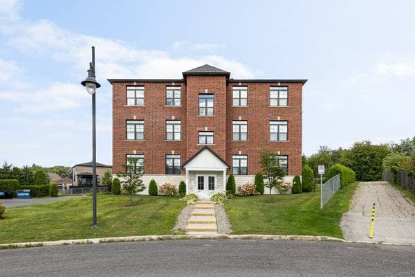 1090 -401 Rue du Moulin, Magog — photo 2
