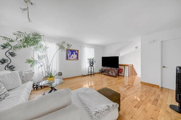 2054 Rue Gosselin, Laval (Chomedey) — photo 16