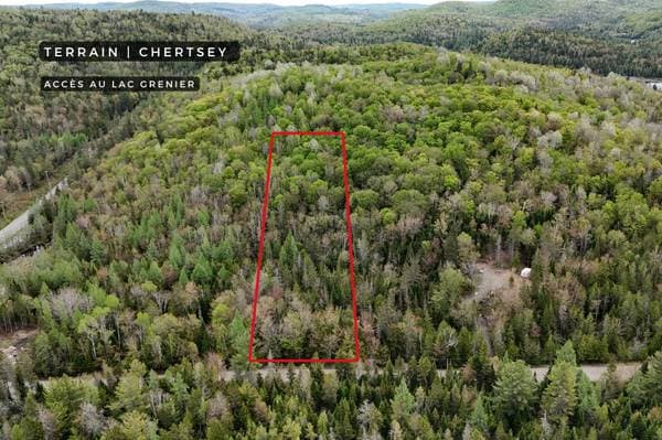 land — Rue Jasper N., Chertsey