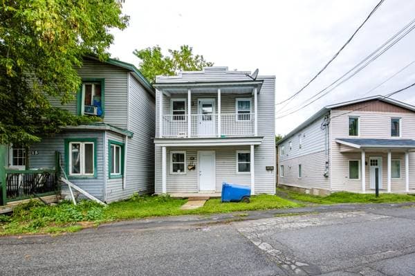 plex — 17 -17A Rue Récollet, Salaberry-de-Valleyfield