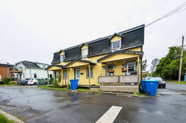 plex — 71 -75 Rue St-Isidore, Salaberry-de-Valleyfield