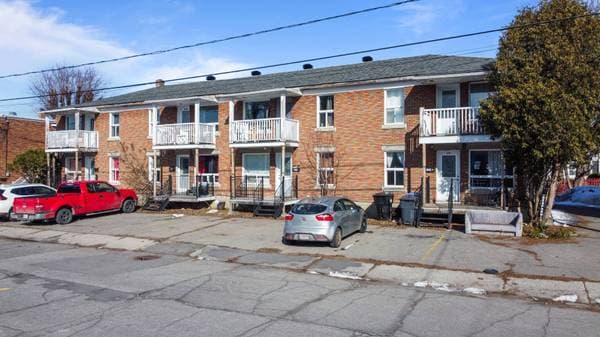 plex — 324 -330 Rue Montcalm, Salaberry-de-Valleyfield
