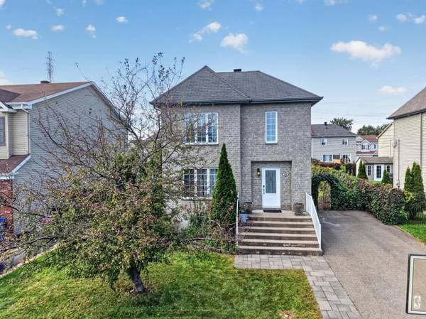 house — 18 Av. Chamberry, Les Cèdres