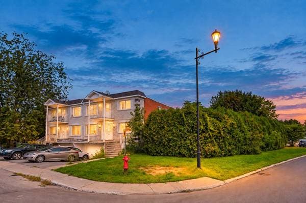 triplex — 12423 -12425 Rue Pavillon, Montréal (Pierrefonds-Roxboro)