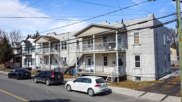 plex — 74 -80A Rue Salaberry, Salaberry-de-Valleyfield