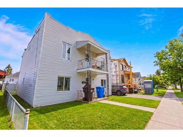 duplex — 245 -245A Rue Jacques-Cartier, Salaberry-de-Valleyfield