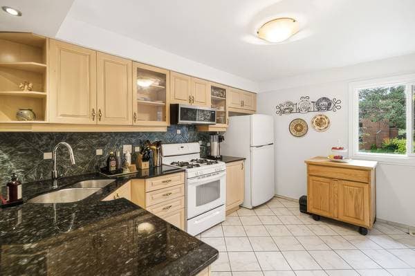 27 Rue des Capucines, Gatineau (Hull) — photo 3