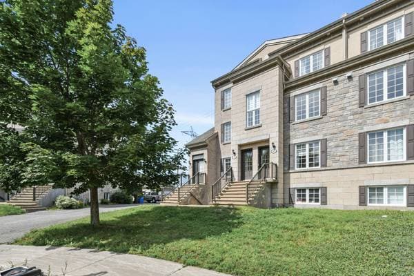329 Place de Villandry, Mascouche — photo 1
