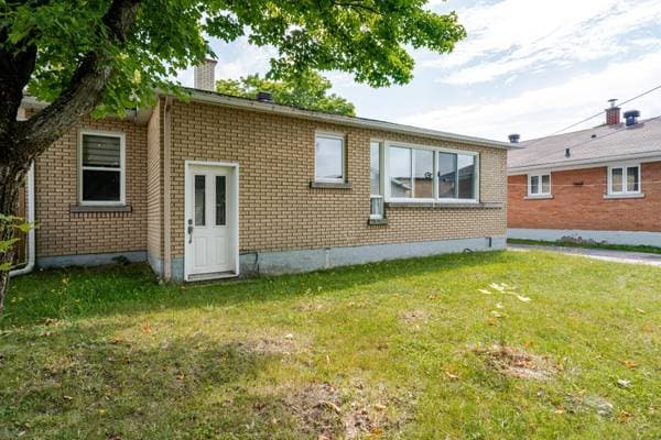 540 Rue Charest, Thetford Mines — photo 5