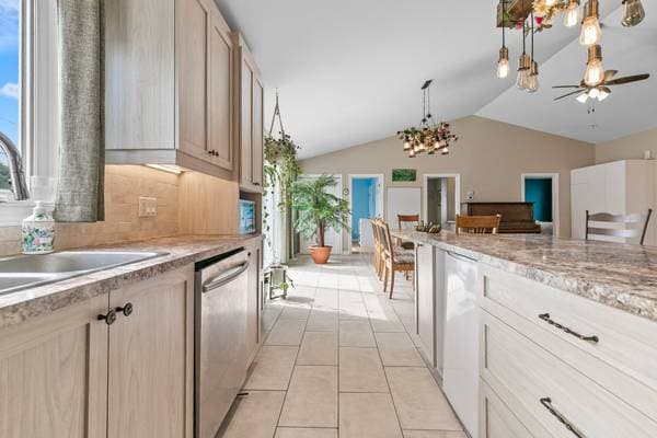 23 Rue St-André, Saint-Roch-de-L'Achigan — photo 13
