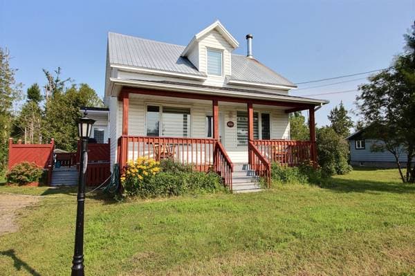 1082 Boul. Perron, Carleton-sur-Mer — photo 2