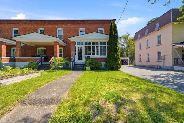 65 Rue Lorne, Granby — photo 2