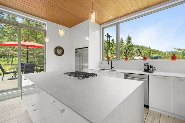 2250Z Ch. de l'Étang, Sainte-Adèle — photo 10