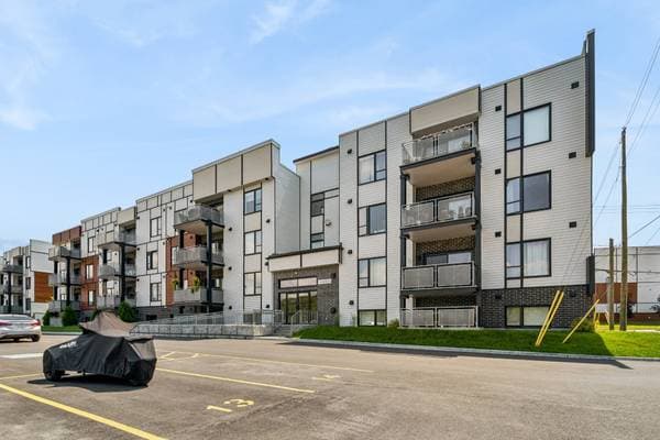 10065 Rue de l'Épervier #104, Mirabel — photo 18