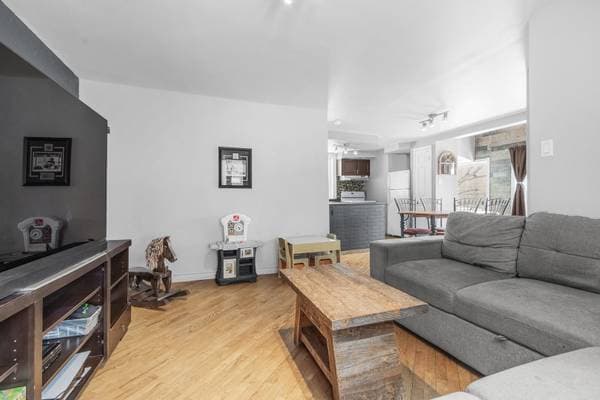 71 Av. Ste-Brigitte, Sainte-Brigitte-de-Laval — photo 10