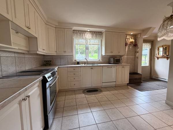 110 Rue Chamberland, Sainte-Anne-de-la-Pocatière — photo 26