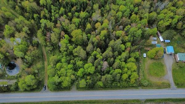 Route 257 N., La Patrie — photo 8