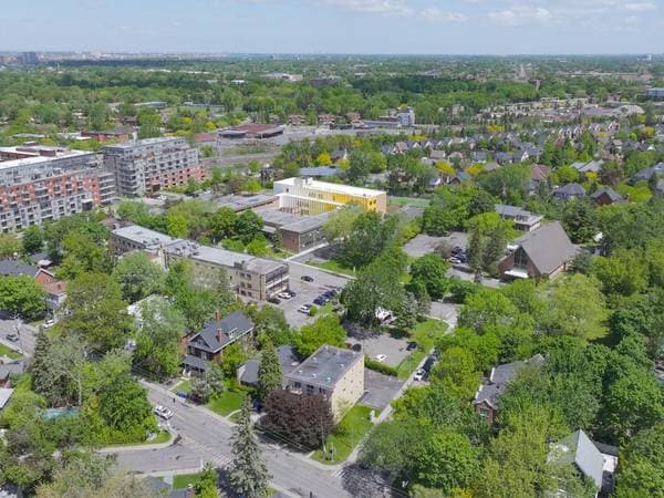 854 Av. Victoria, Saint-Lambert — photo 3
