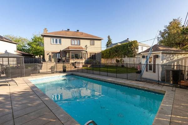31 Rue Monsadel, Kirkland — photo 2