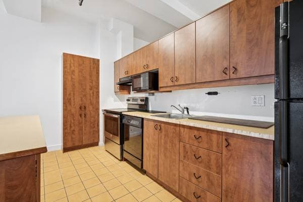 50 Rue des Soeurs-Grises #404, Montréal (Ville-Marie) — photo 2