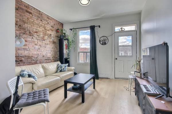6927 -6931 Rue Hutchison, Montréal (Villeray/Saint-Michel/Parc-Extension) — photo 2