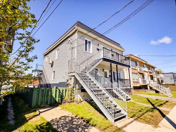30 -30B Av. Laval, Laval (Laval-des-Rapides) — photo 26