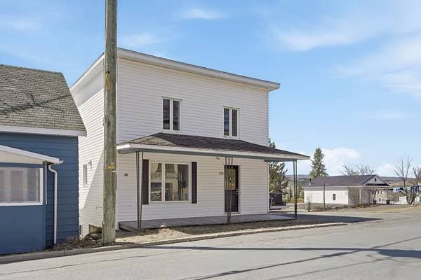 528 Rue Principale, Saint-Léon-de-Standon — photo 2